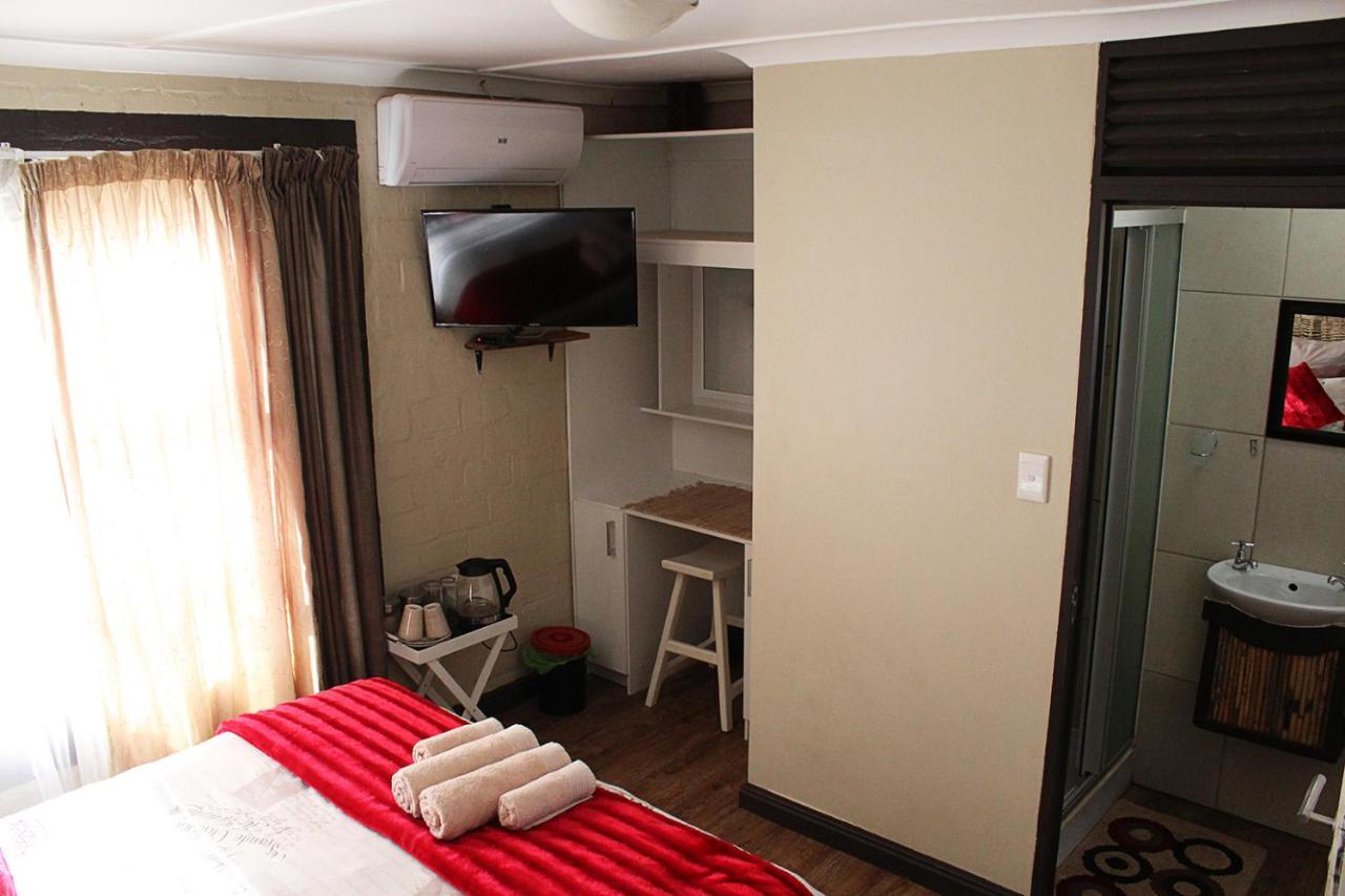 African Adventures Accommodation Durbanville Buitenkant foto