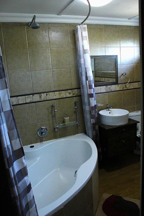 African Adventures Accommodation Durbanville Buitenkant foto